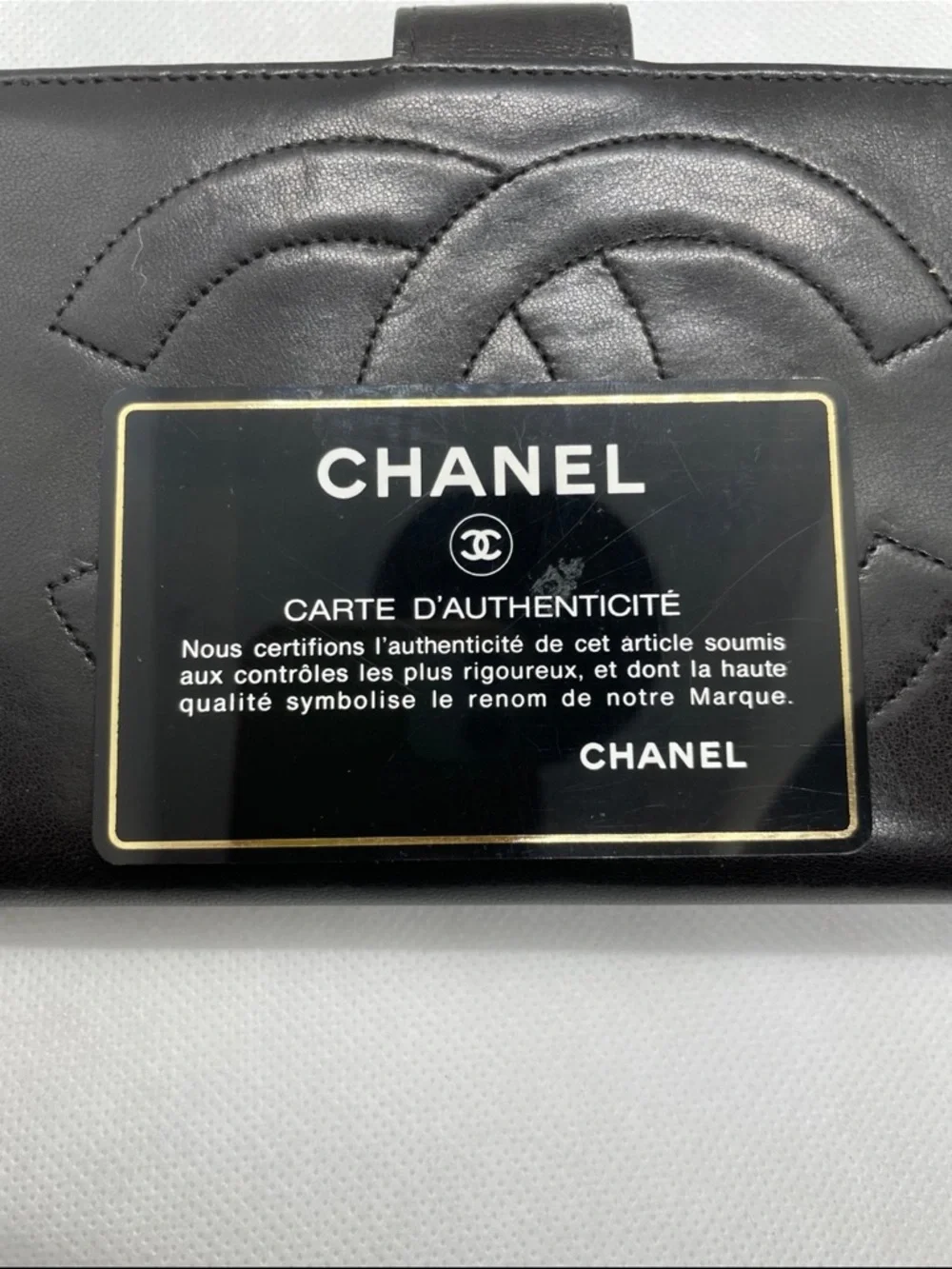 CHANEL Black Quilted Interlocking CC Leather Wallet - Picture 7 of 8